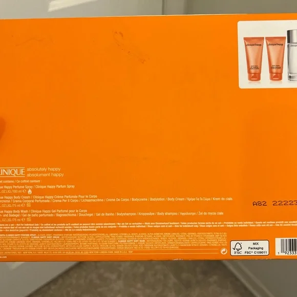 Clinique Absolutely Happy Set in Vibrant Orange - Picture 4 of 5